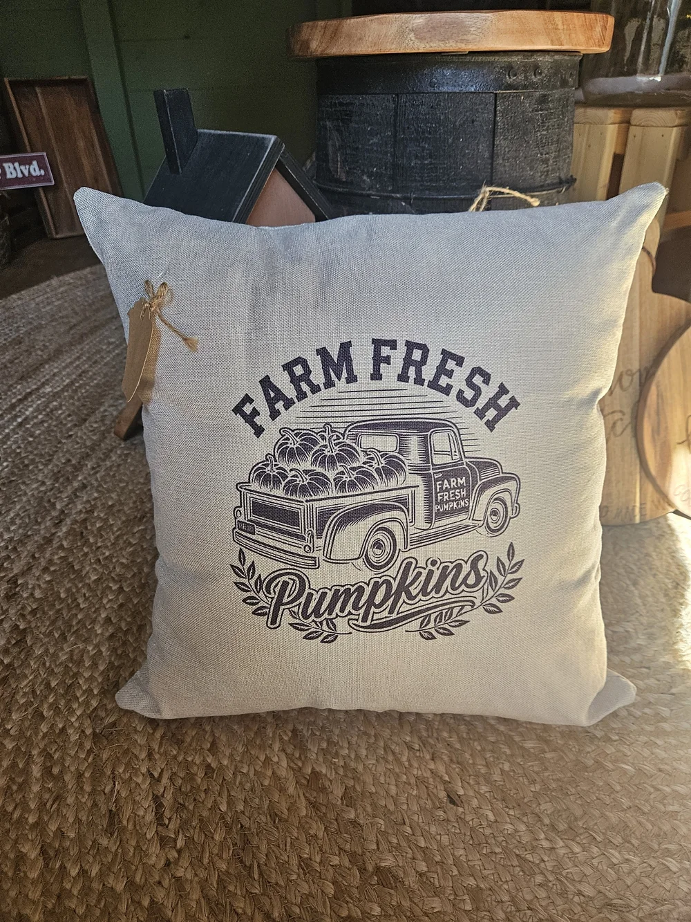 Farm Fresh Pumpkins Decorative Throw Pillow - Cream